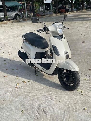 SYM Abela 2018 màu Trắng