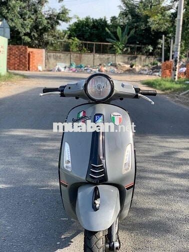 Piaggio Vespa Primavera 2015 Xám Lambo