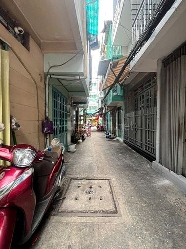 Giảm giá chào gần 1 tỷ - Bán Nhà 2 mặt tiền xe hơi trước sau. Quận 10