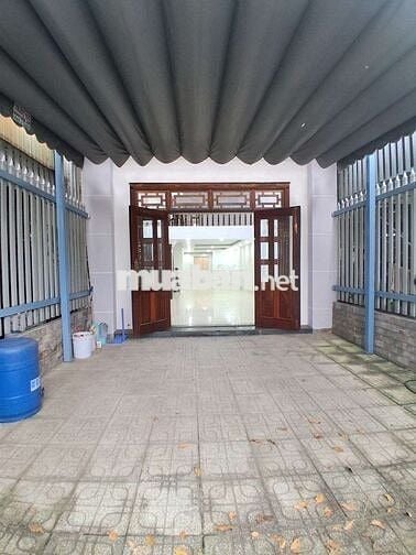 Nhà mới đẹp gần bệnh viện 512, giá 12 triệu, mặt tiền Nguyễn Đức Thuận