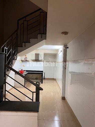 Nhà cho thuê hẻm 3m khu tân hoá sát bên quận 11