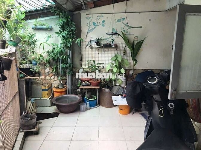 Nhà cho thuê chính chủ P15 Q8, TPHCM