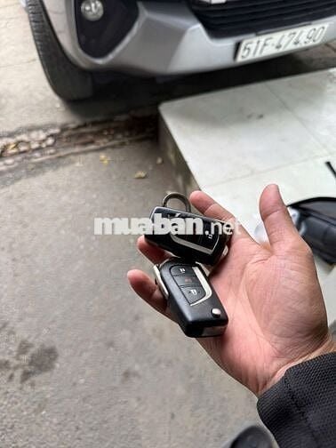 Toyota Fortuner 2017 Bạc