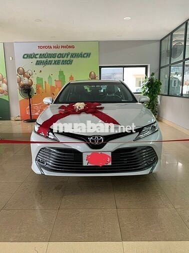 Toyota Camry 2021 2.5Q - 70000 km