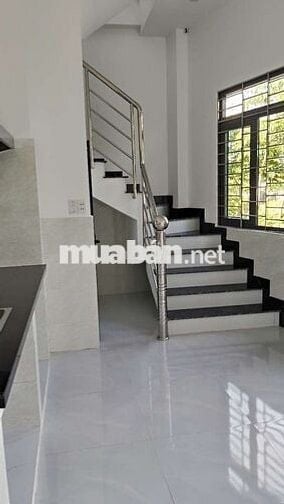 Nhà nhỏ view đẹp rộng rãi thoáng mát