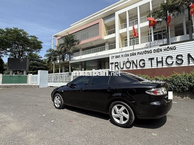 Cần bán Mazda-6 2.0 MT xe rất đẹp máy êm lạnh buốt