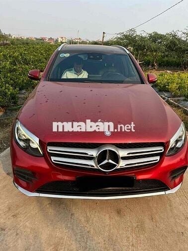 Mercedes-Benz GLC 300 4Matic 2017 Đỏ