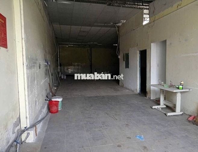 Cần cho thuê gấp kho ở Đường Đào Trí diện tích 526m2 có pccc