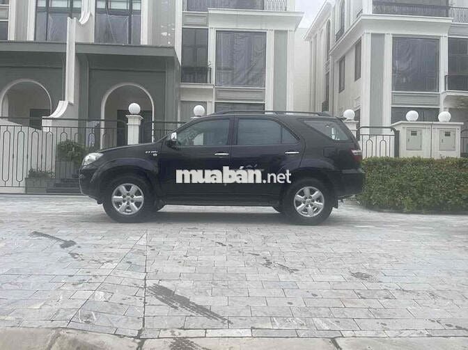 Toyota Fortuner 2010 số Tự Động