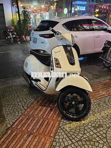 BÁN VESPA 125GTS - 2014