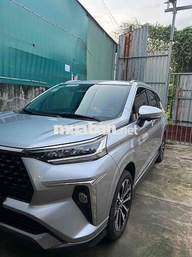 Toyota Veloz 2025 Top 20764 km Bạc