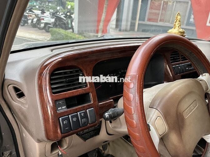 Isuzu Trooper 2001 SE