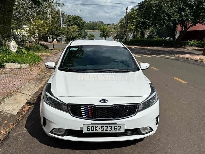 Kia Cerato 2018 1.6 MT - 79 km