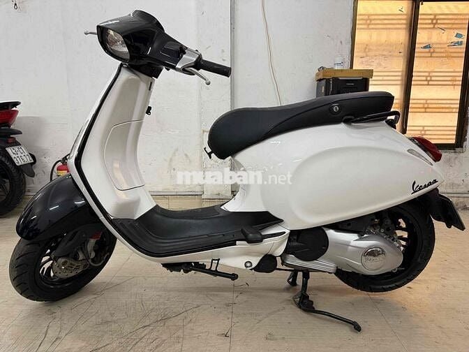 Piaggio Vespa 3vie 2015 Trắng đen