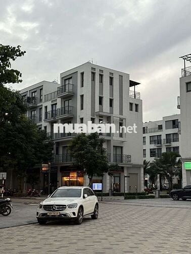 Cho thuê nhà tại The Manor Central Park