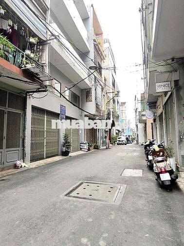 Đường 16 chỗ 46m²  Khu xây 7 tầng  • 3.7m ❌ 14m, nhà cấp 4 2 mặt tho