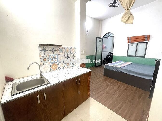 [Full Nội Thất] Phòng trọ 20m2 Bình Thạnh trống sẵn, WC Riêng