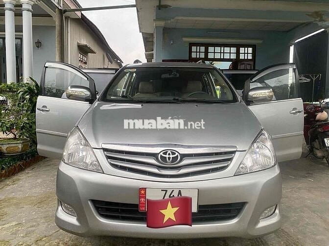 Toyota Innova 2011 G - 222220 km