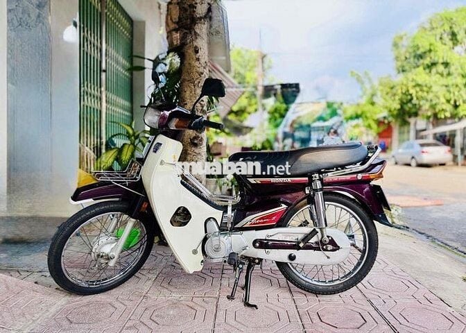 Honda Dream Thái 2000 Mộc - Chính Chủ