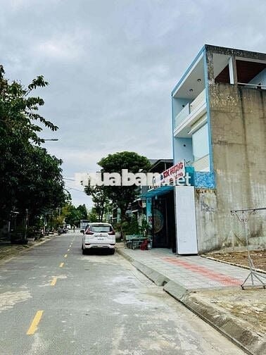 Hướng Đông Trung Hoà 1 gần nhà sáng tác Đà Nẵng