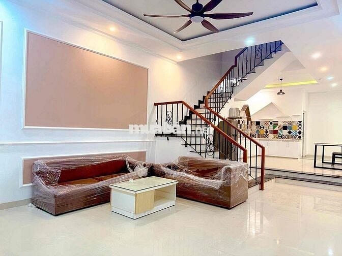 🇻🇳CHO THUÊ 4 TẦNG FULL NỘI THẤT GẦN BIỂN