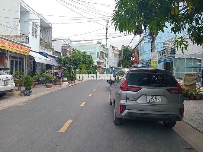 Chủ bán đất thổ cư DT 293m2 ngay trung tâm TP Long Xuyên, An Giang