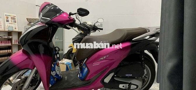 Honda SH Hồng đen 2000km