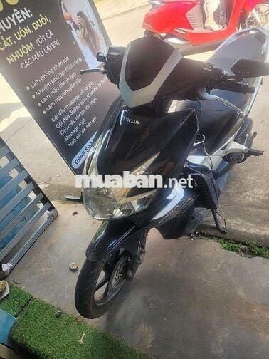 Xe đang đi. Cần bán