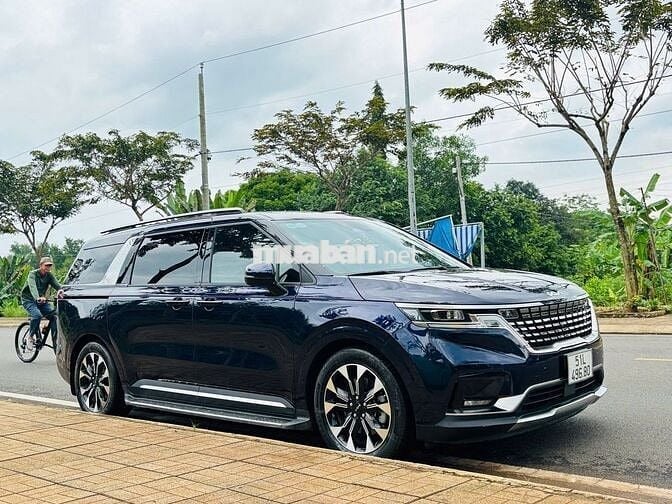 Kia Carnival 2022 2.2D Signature 7 ghế