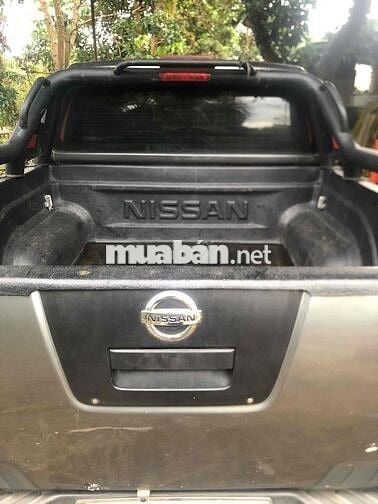 Nissan Navara 2013 2.5 MT - 100000 km