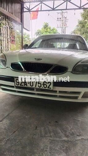 DAEWOO NUBIRA II 2001 Trắng