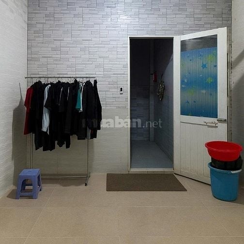 Phòng 42m2 có máy lạnh ngay đường 16 giao đường 17 Linh trung Thủ Đức