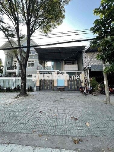 Cho thuê nhà khu Tên Lửa, MT đường Vành Đai Trong, DT 8 x 21m, 2.5 tấm