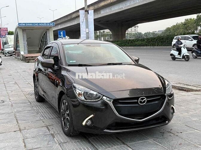 Mazda 2 2017  1.5 AT Sedan - 98000 km