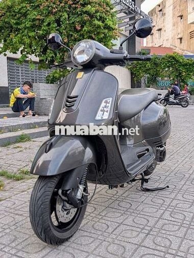Piaggio Vespa GTS Super 125 Xám