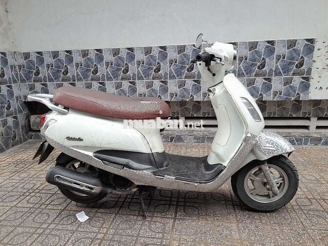 SYM Elizabeth màu Trắng