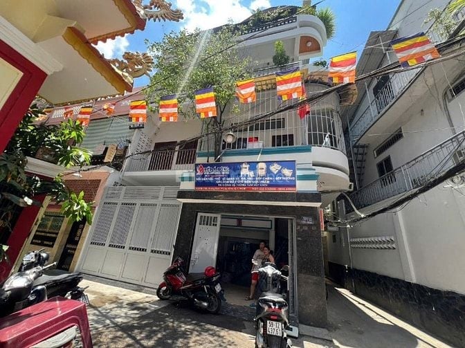 Bán nhà 4 tầng hẻm xe hơi phường Cầu Kho, Quận 1