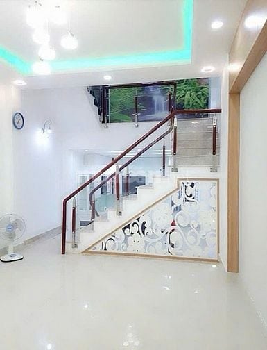 Nhà Mặt Tiền Quận2 - Đầy Đủ Nội Thất-3 Tầng-Sổ Riêng-Gần Chợ-Bệnh Viện