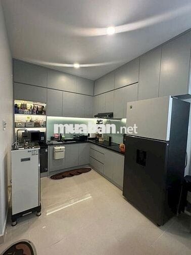 Chuyển con qua trường quốc tế học bán căn 2pn 2wc cc Dreamhome quận 8