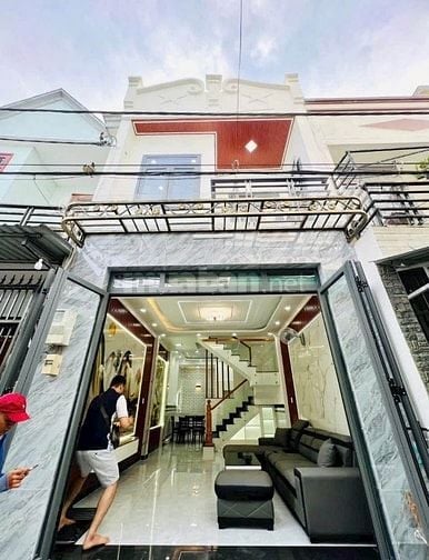 Bán nhà Nguyễn Hiền, P4, Quận 3 phong thuỷ đẹp. Giá 1tỷ980 46m2 có sổ