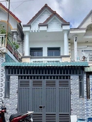 Nhà ngay đường Trần Văn Kiểu-Quận 6 giá 1Tỷ850 đường hẻm xe hơi 4,5m