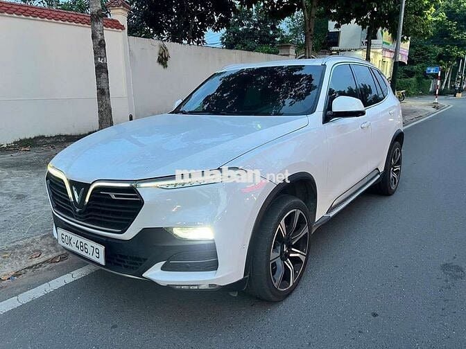 VinFast Lux SA 2.0 Turbo 2021 Premium - Chính chủ