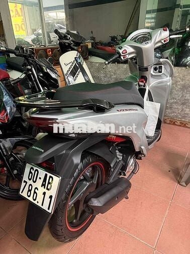 Honda Vision 2025 Thể thao Bạc Odo 1K Full Đồ Chơi