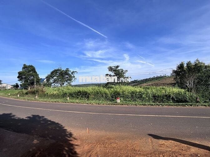 Đất mặt tiền ql 28 cách trung tâm xã đak som 1km