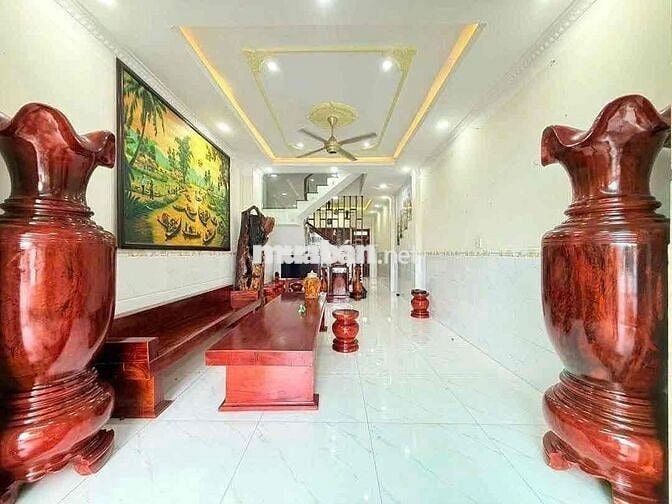 Bán nhà kdc Hoàng Hùng gần Go Dĩ An