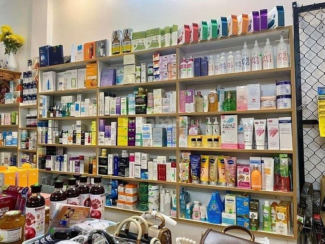 TUYỂN CÁC VỊ TRÍ BÁN HÀNG, KHO HÀNG