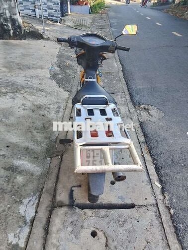 Honda Wave màu Vàng