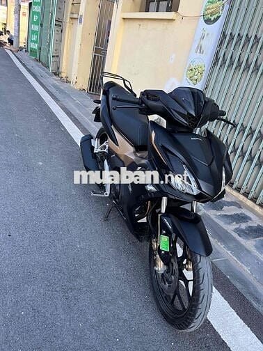 cần bán wener v3 đk 2023, mới 90%