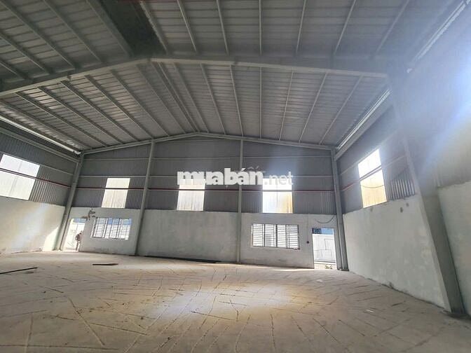 BÁN CỤM CN ĐỨC HÒA  LÔ ĐẤT 3200M² KÈM XƯỞNG 1600m²,GIÁ CỰC HẤP DẪN