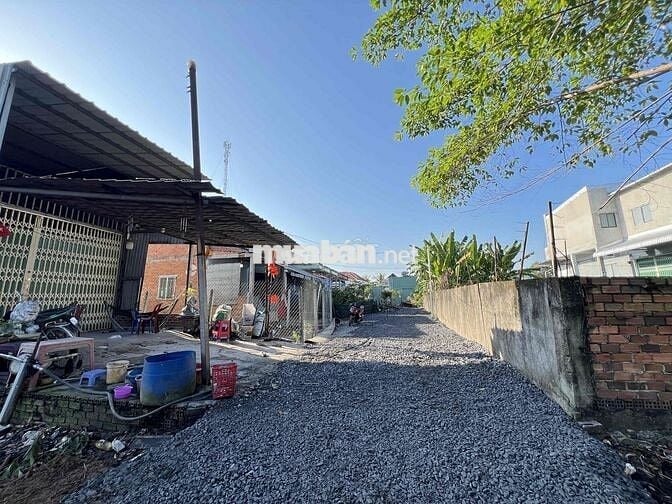 Đất Sát Tân Đức 11x33m giá 1ty650